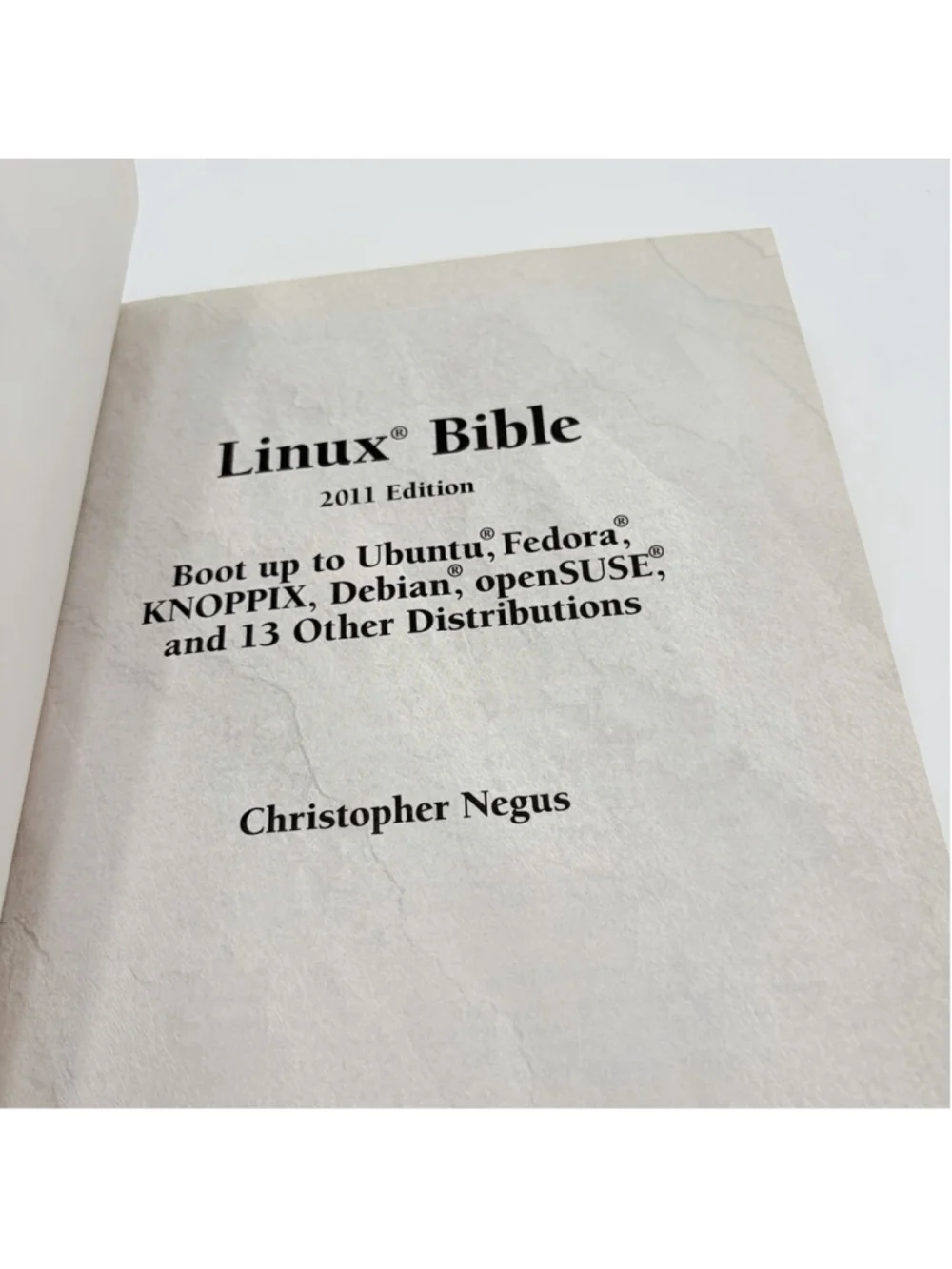 LINUX BIBLE 2011 Edition Christopher Negus Paperback WITH DVD Wiley
